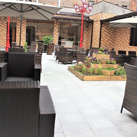 Hotel Plaza Viktoria Gyumri Bagian luar foto