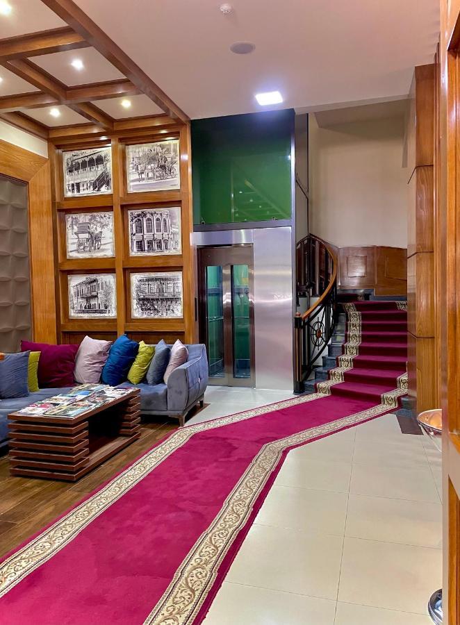 Hotel Plaza Viktoria Gyumri Bagian luar foto