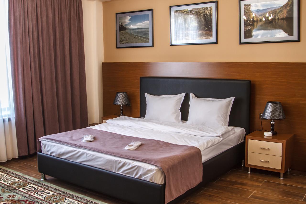 Hotel Plaza Viktoria Gyumri Ruang foto
